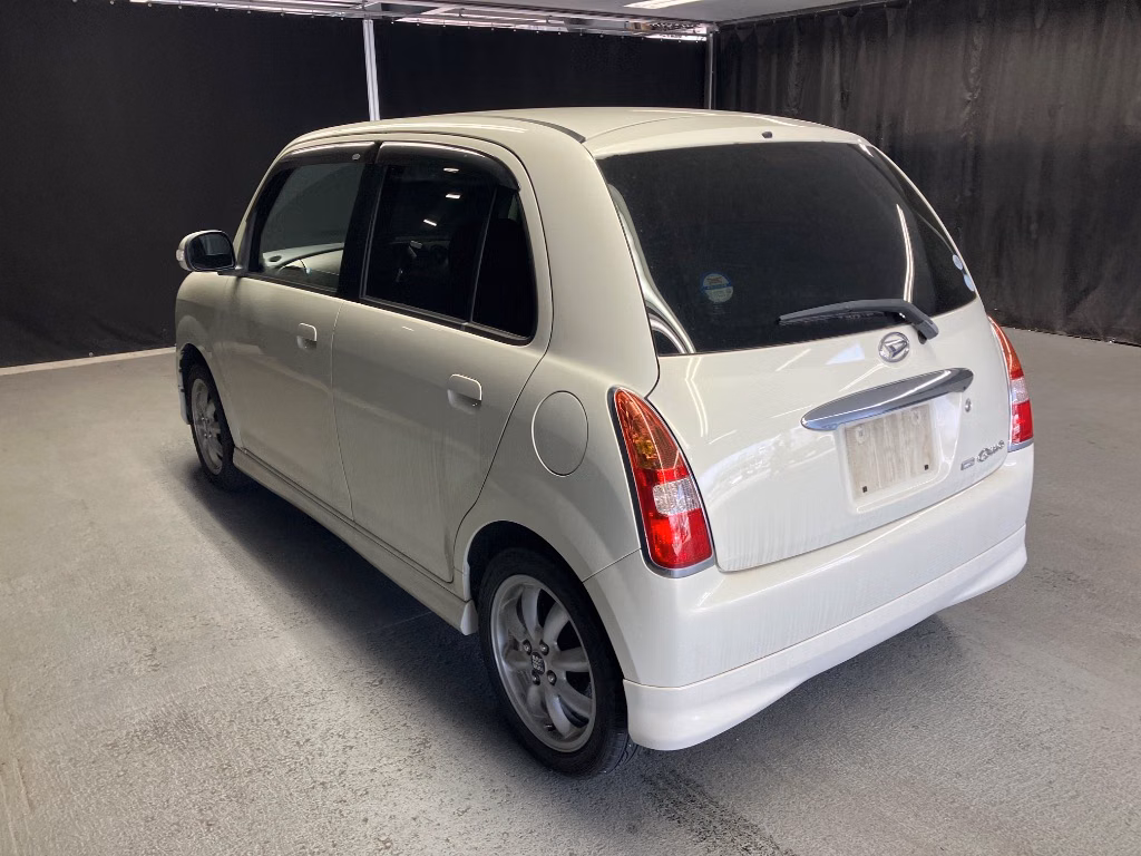 DAIHATSU MIRA GINO