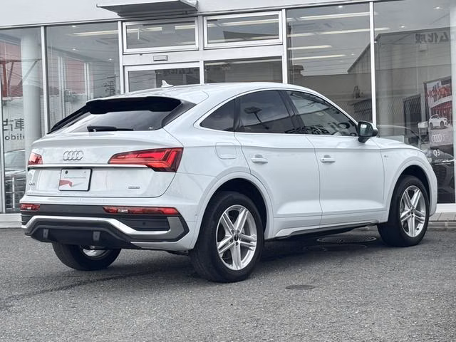 AUDI Q5 SPORTBACK