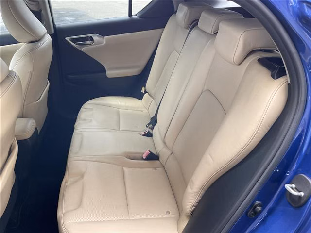 LEXUS CT200H