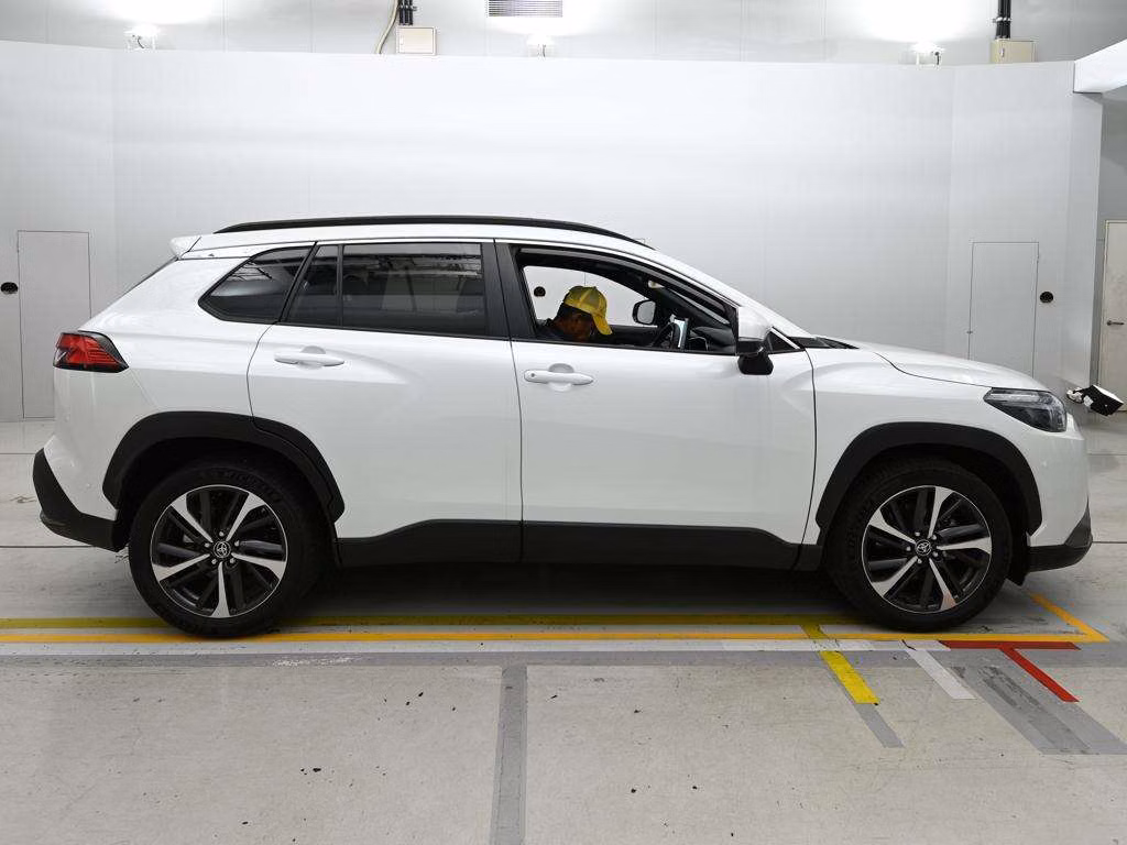TOYOTA COROLLA CROSS