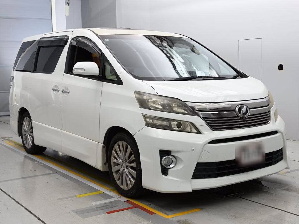 TOYOTA VELLFIRE