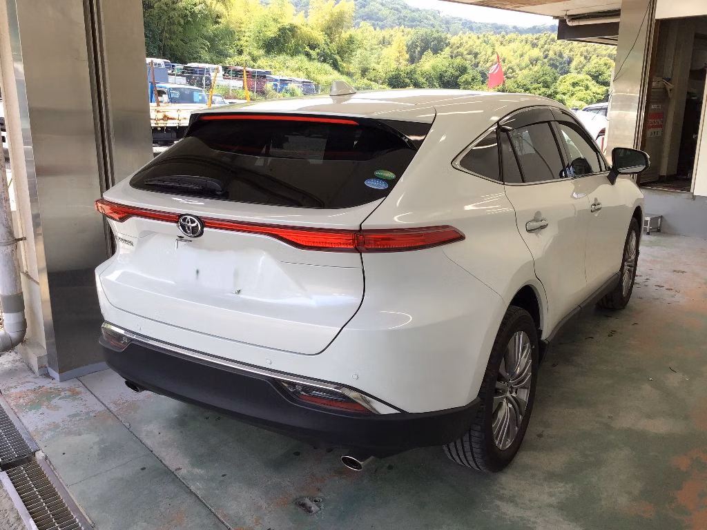 TOYOTA HARRIER