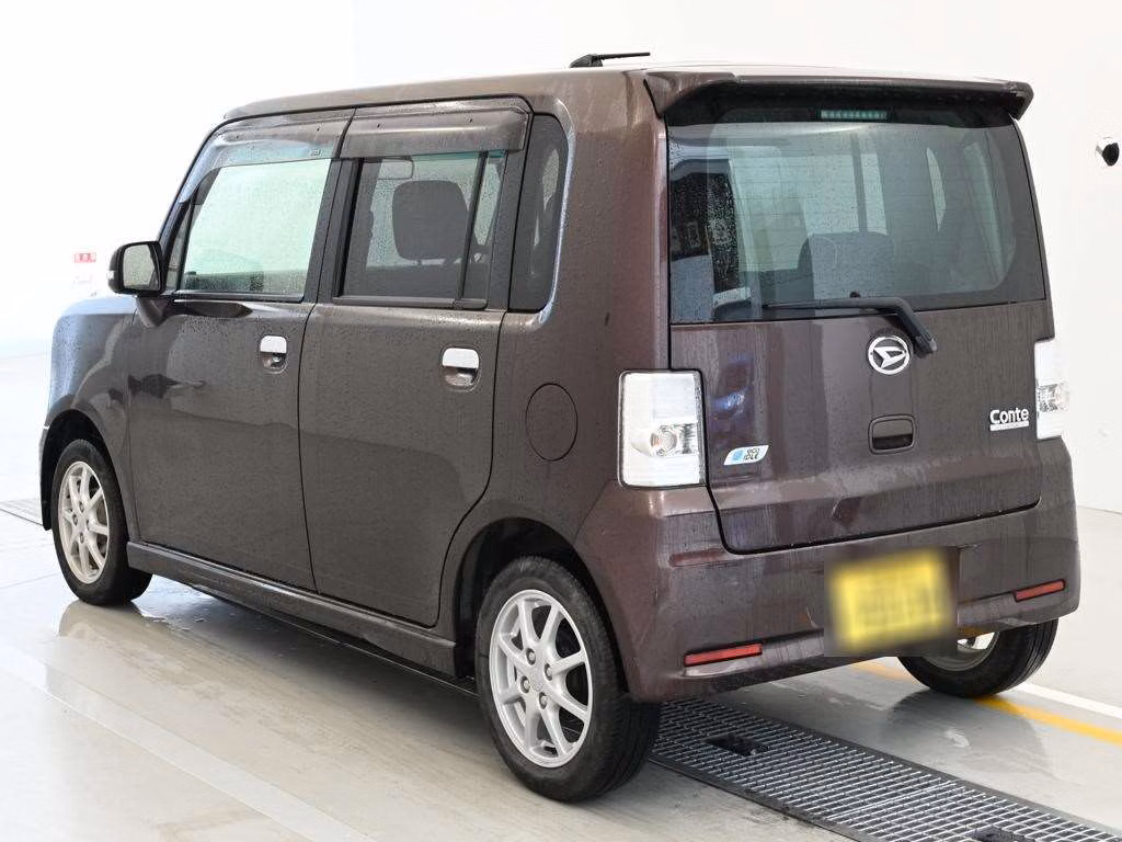 DAIHATSU MOVE CONTE