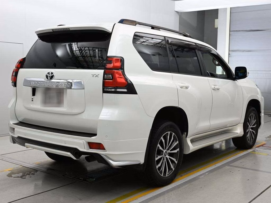 TOYOTA LAND CRUISER PRADO
