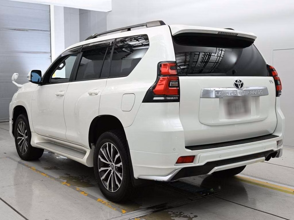 TOYOTA LAND CRUISER PRADO