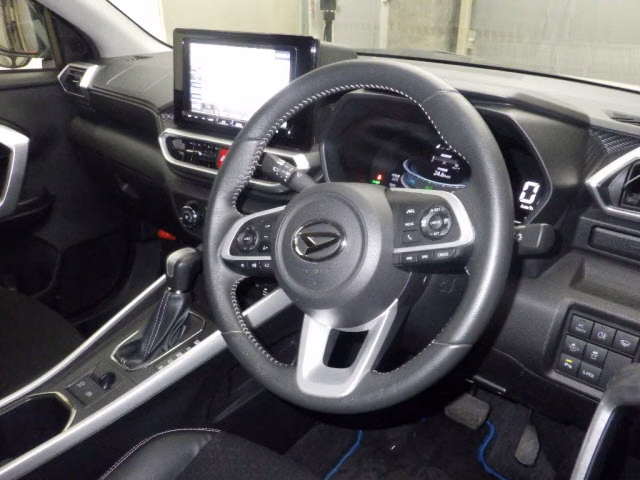 DAIHATSU ROCKY