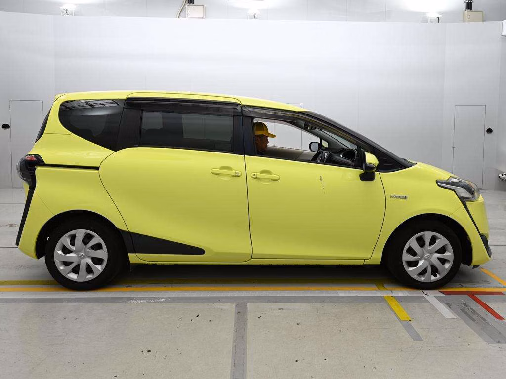 TOYOTA SIENTA