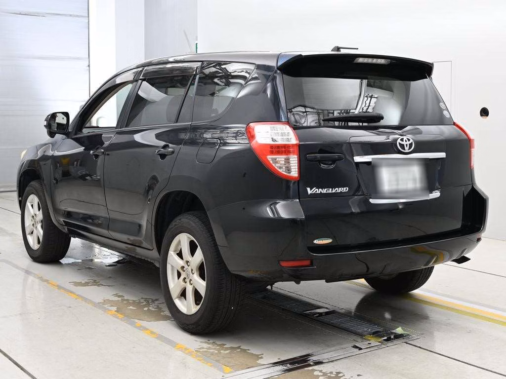 TOYOTA VANGUARD