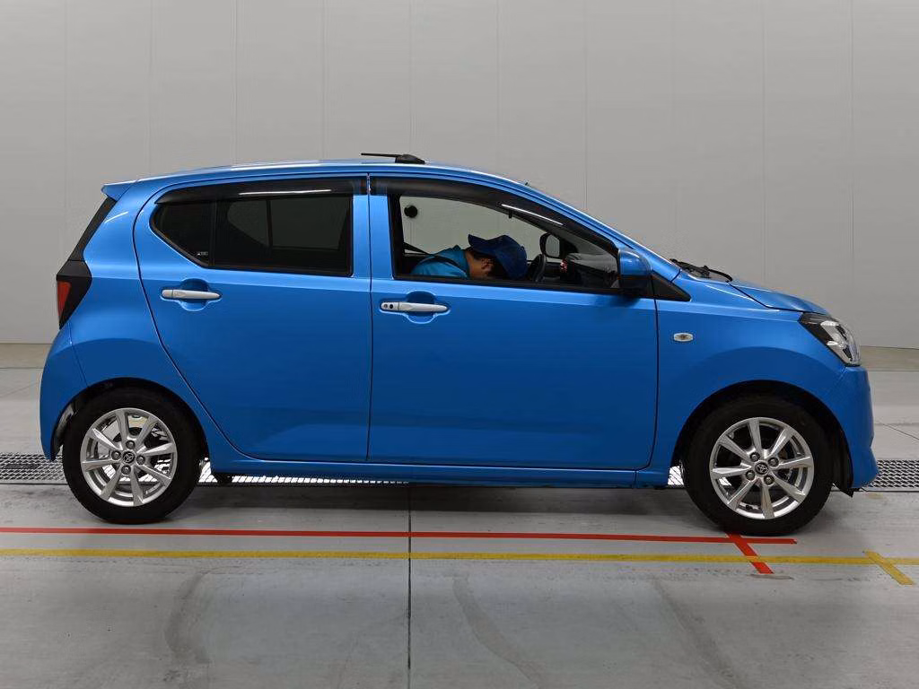 TOYOTA PIXIS EPOCH