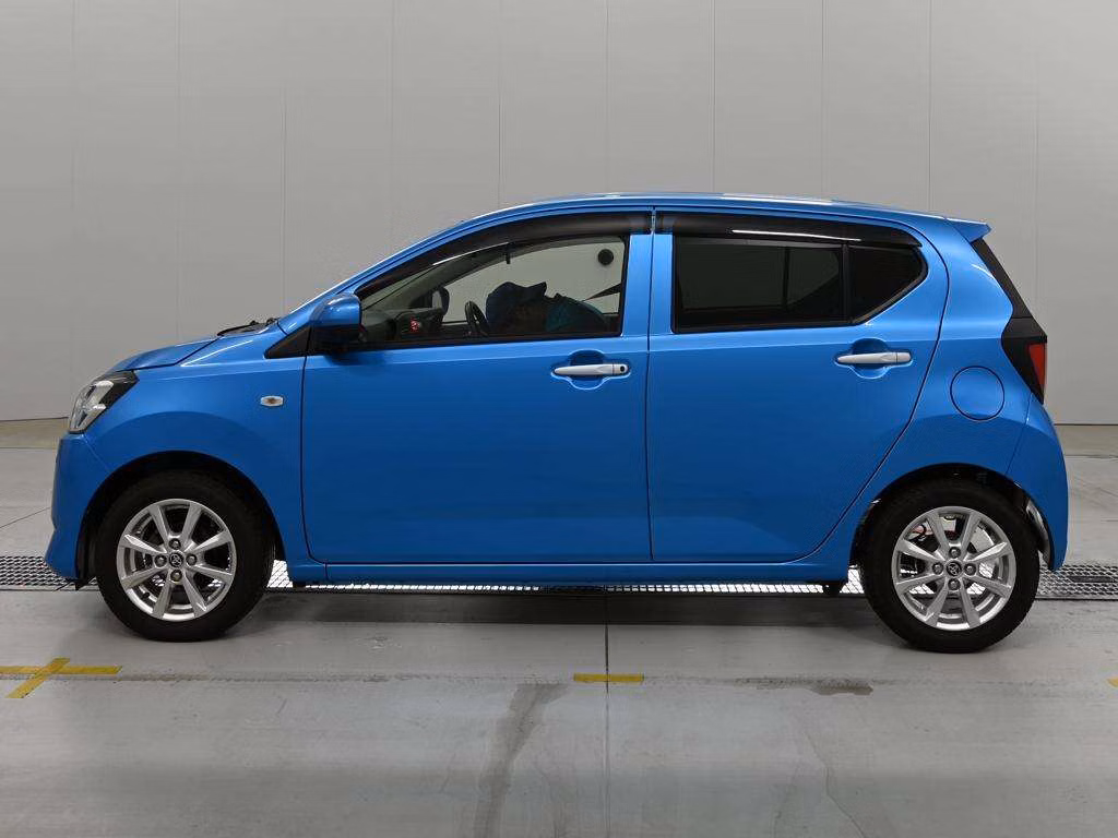 TOYOTA PIXIS EPOCH