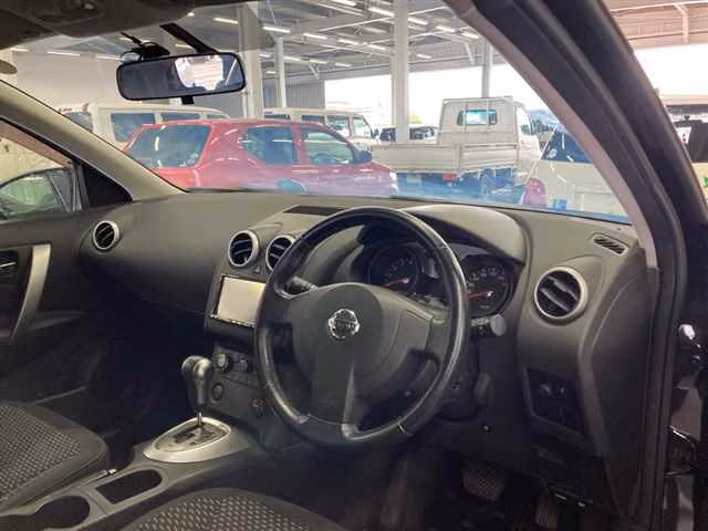 NISSAN DUALIS