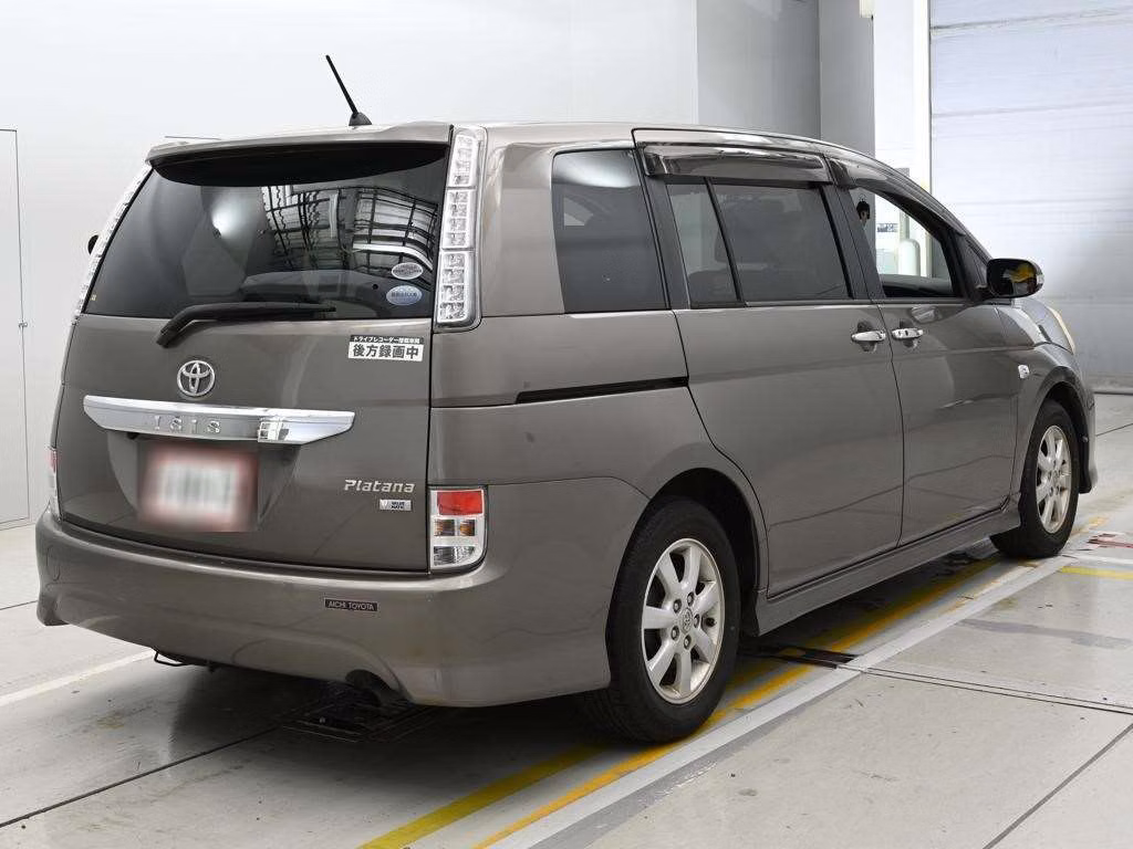TOYOTA ISIS