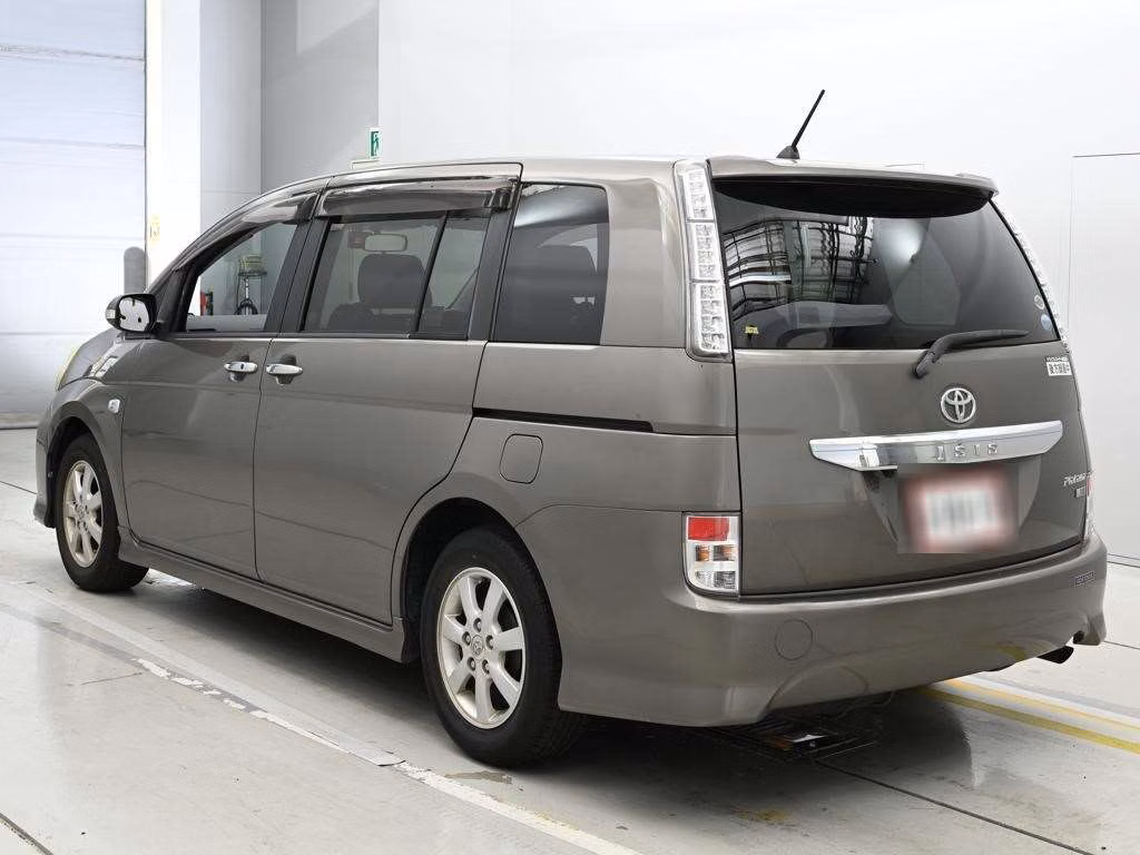 TOYOTA ISIS