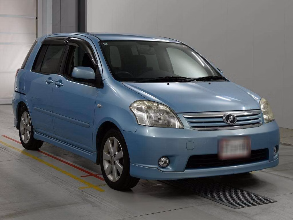 TOYOTA RAUM