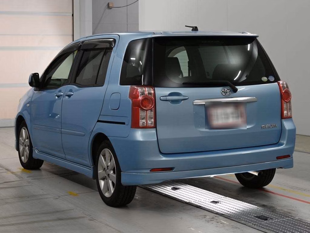 TOYOTA RAUM