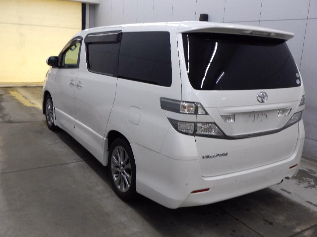 TOYOTA VELLFIRE