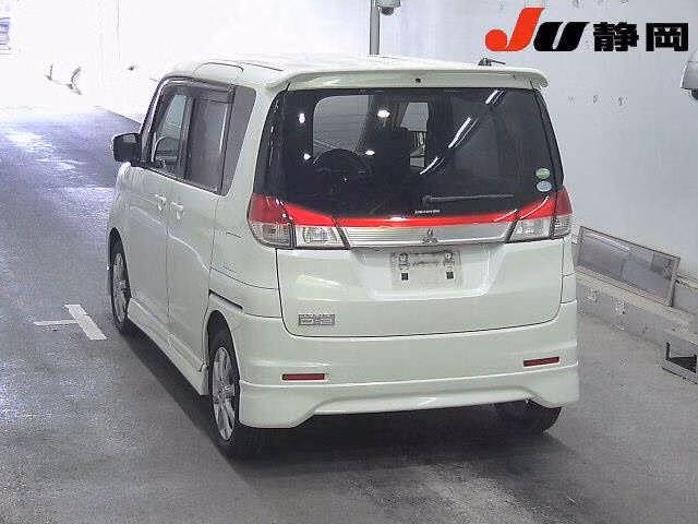 MITSUBISHI DELICA D:2