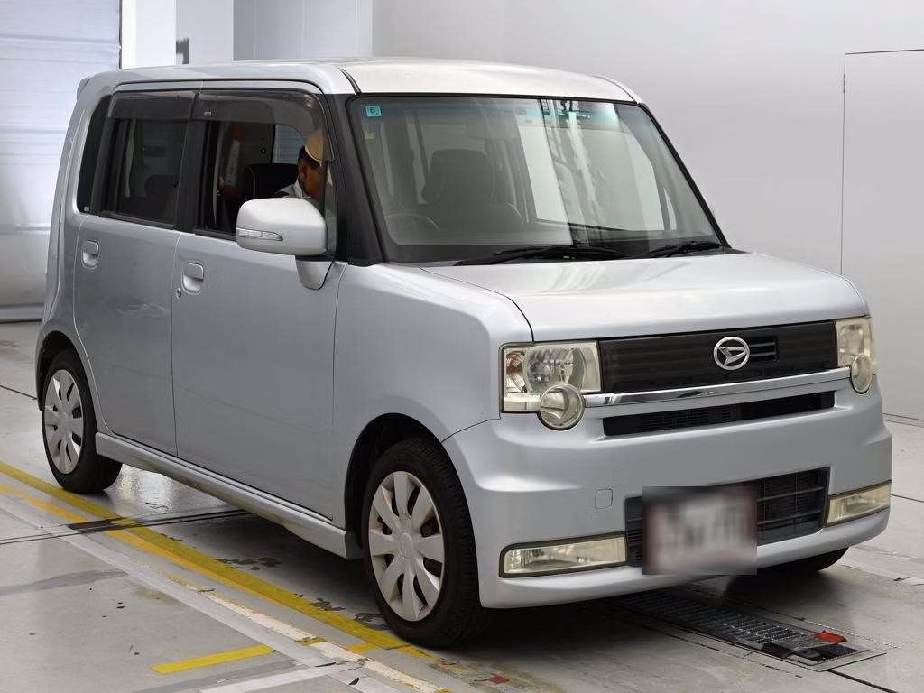 DAIHATSU MOVE CONTE