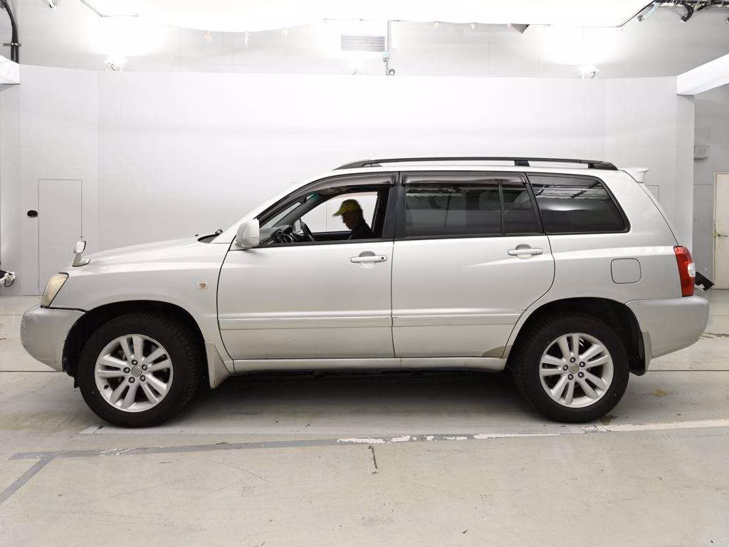 TOYOTA KLUGER V