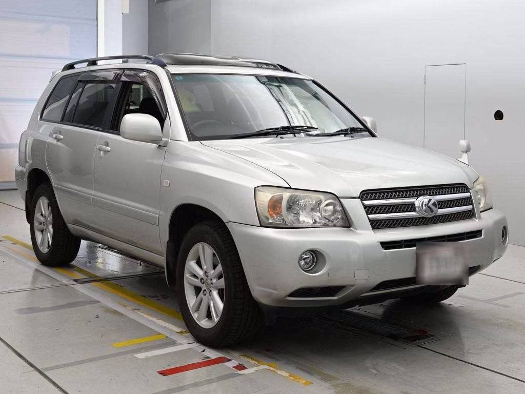 TOYOTA KLUGER V