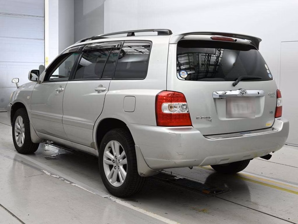 TOYOTA KLUGER V
