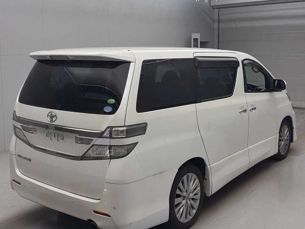 TOYOTA VELLFIRE
