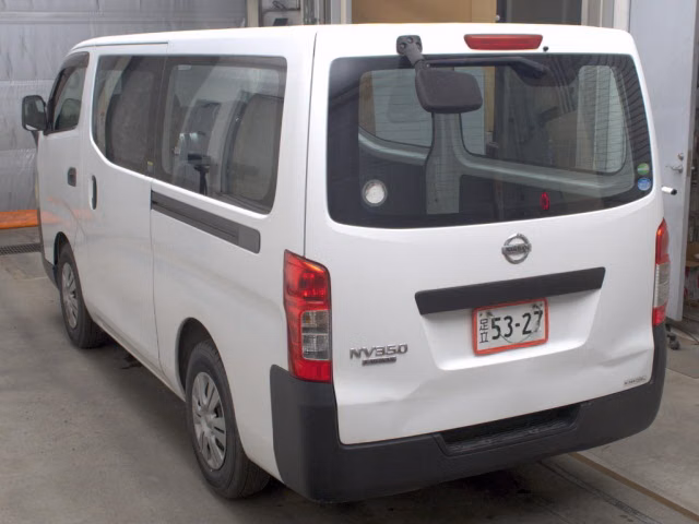 NISSAN NV350 CARAVAN