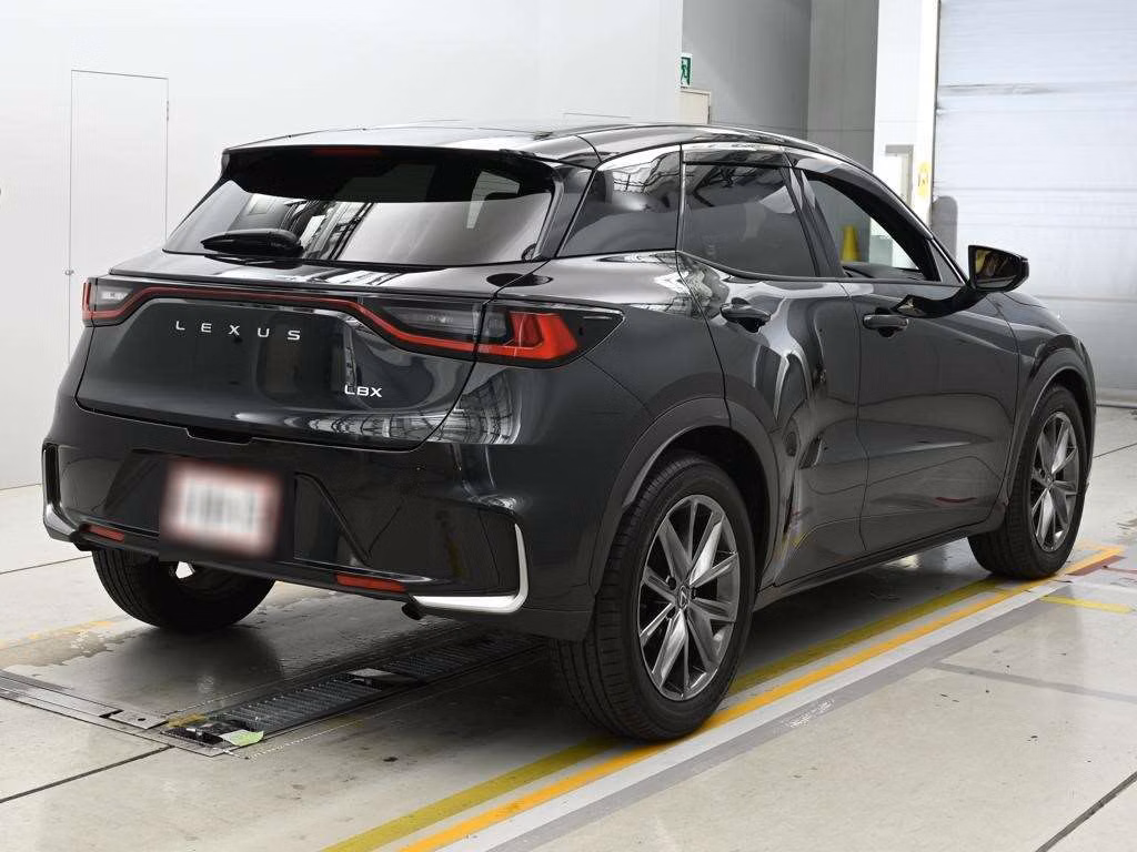 LEXUS LBX