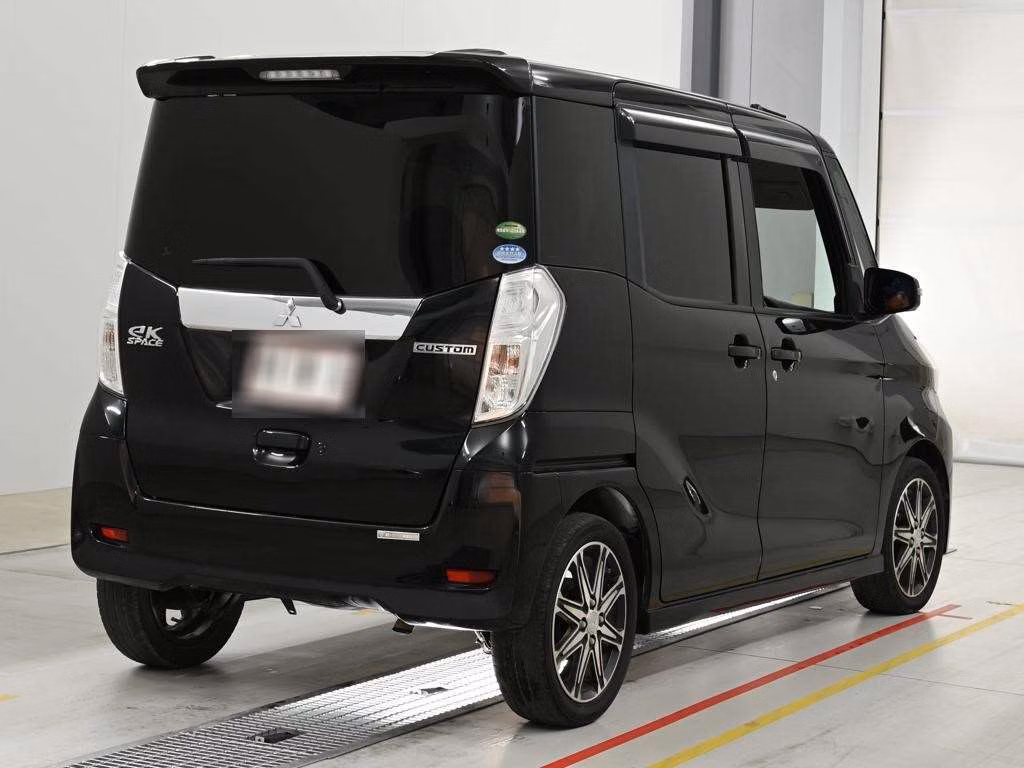 MITSUBISHI EK SPACE