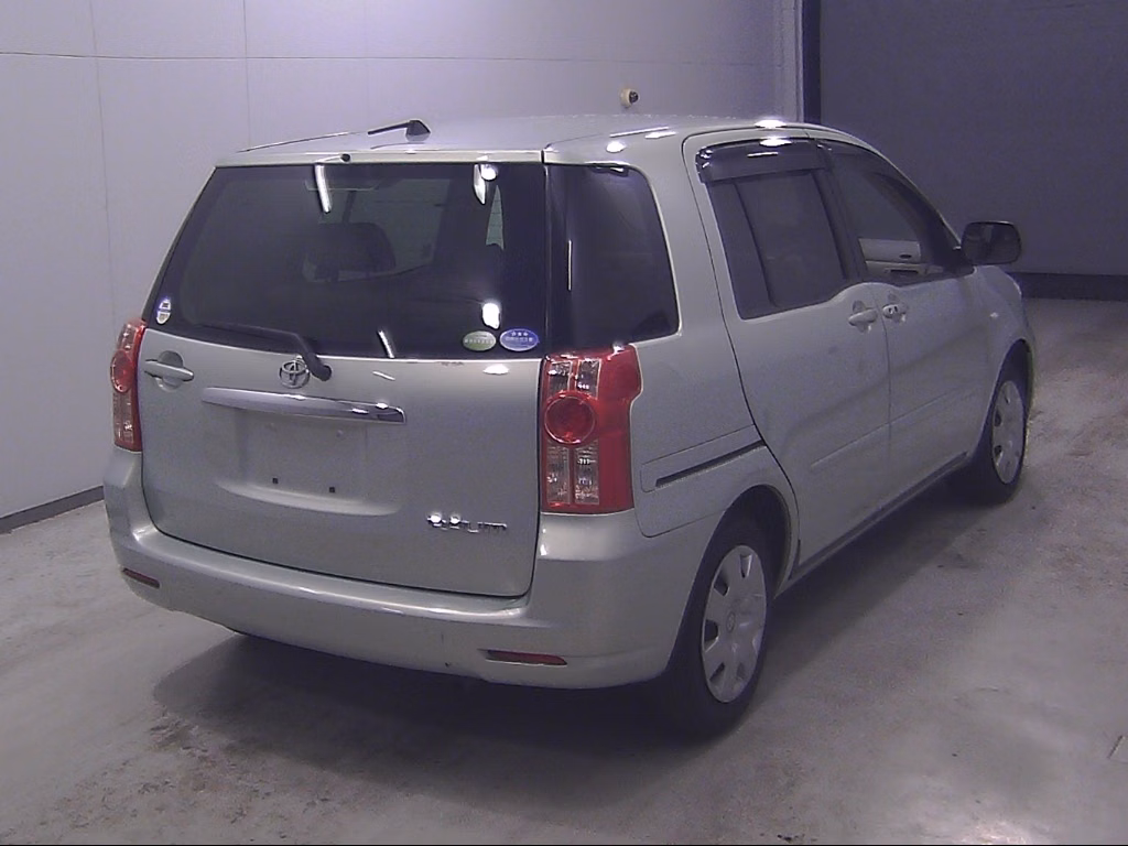 TOYOTA RAUM