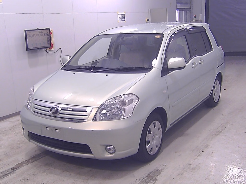 TOYOTA RAUM