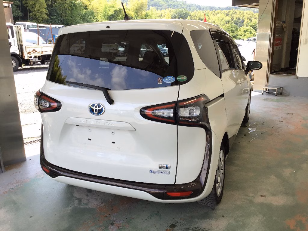 TOYOTA SIENTA