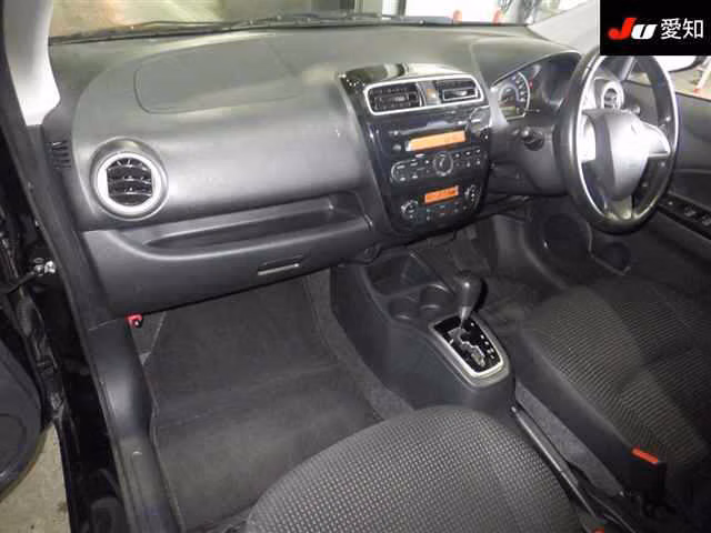 MITSUBISHI MIRAGE