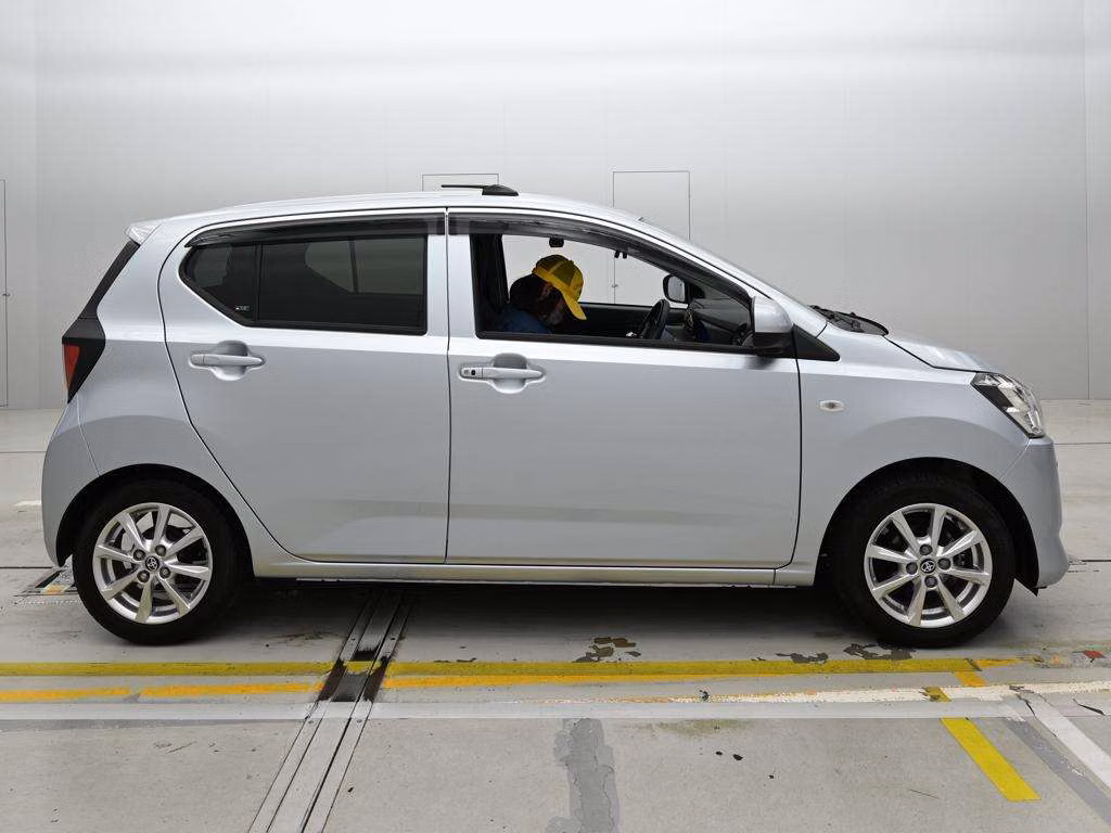 TOYOTA PIXIS EPOCH