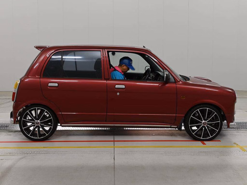 DAIHATSU MIRA GINO