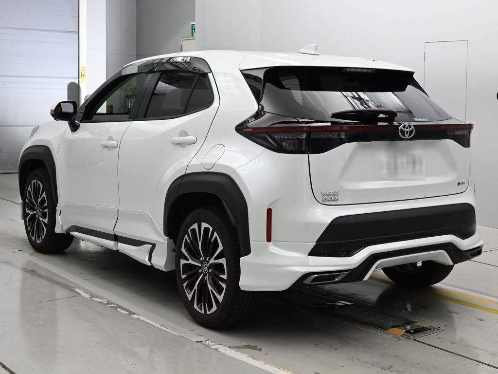 TOYOTA YARIS CROSS