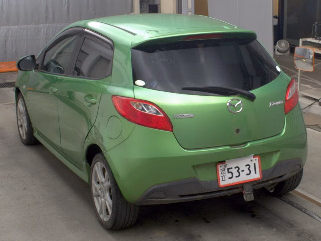 MAZDA DEMIO