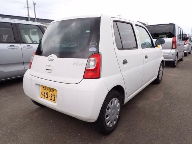 DAIHATSU ESSE