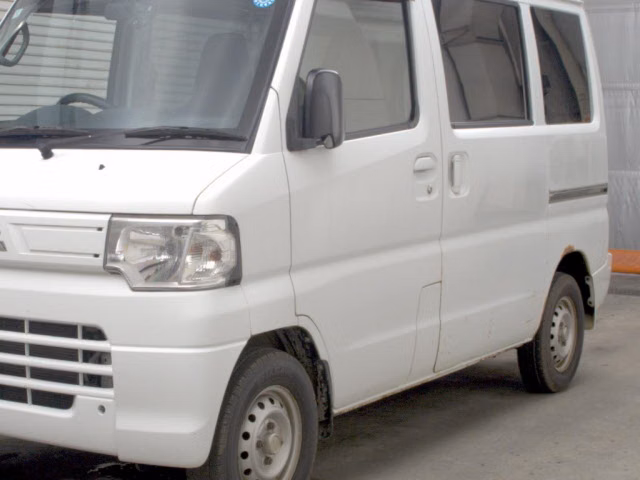 MITSUBISHI MINICAB