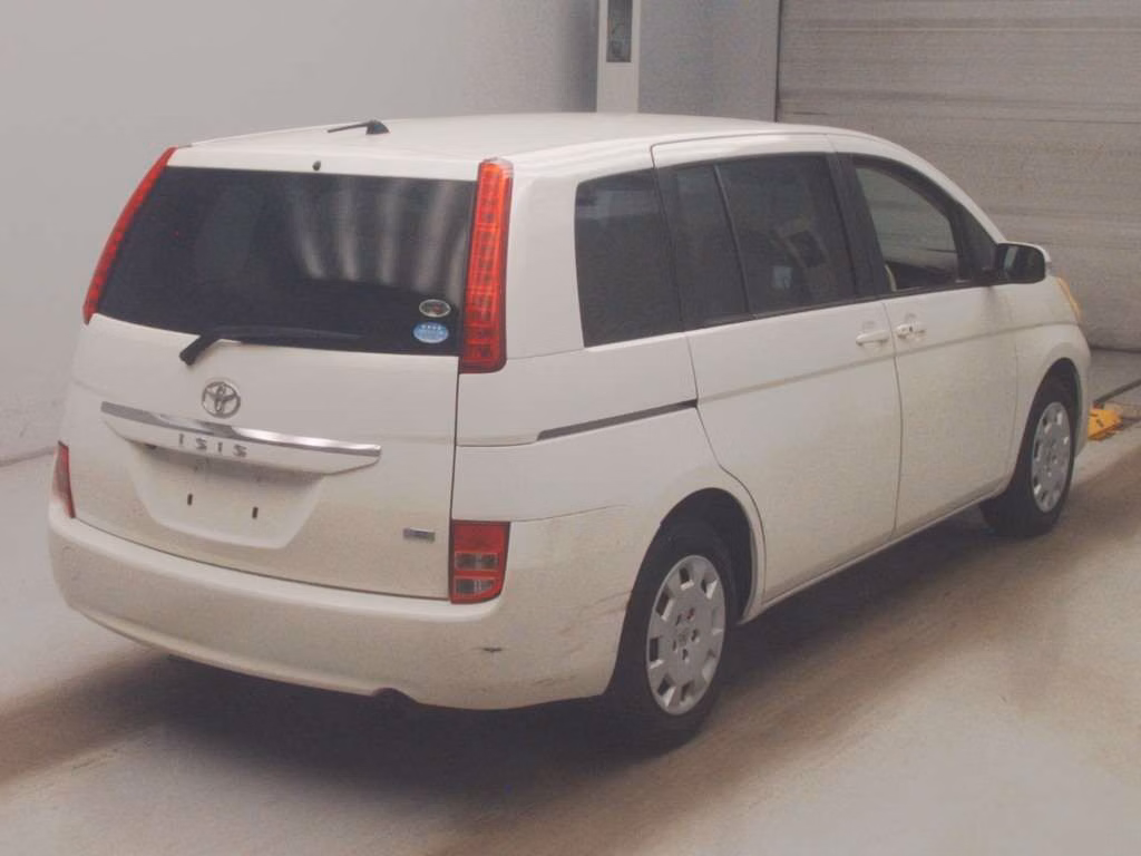 TOYOTA ISIS