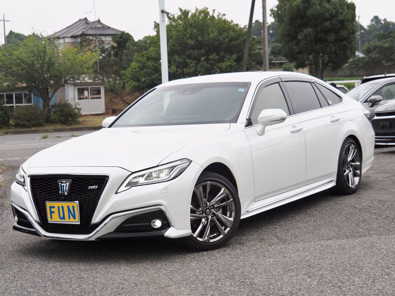 TOYOTA CROWN