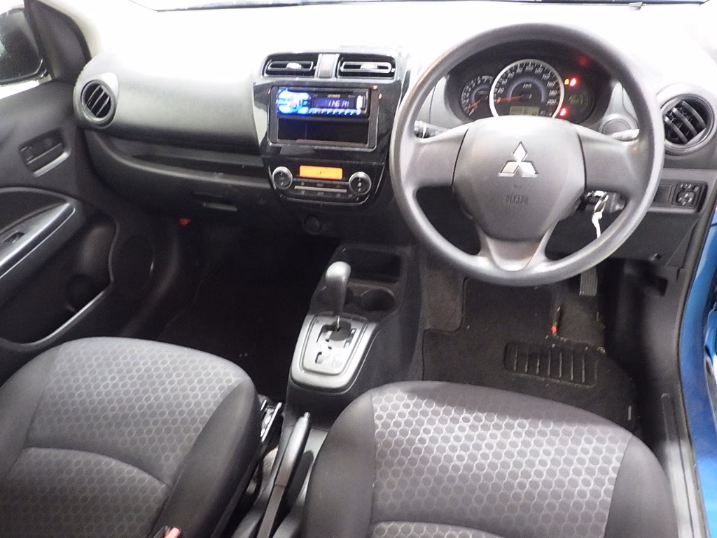 MITSUBISHI MIRAGE