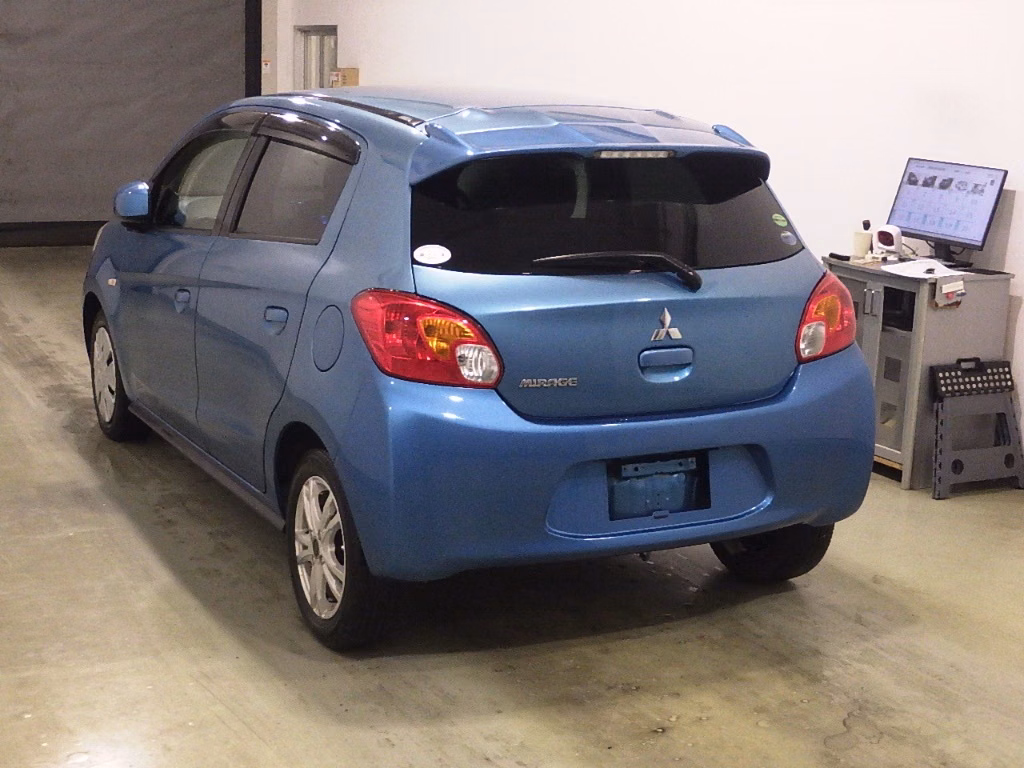 MITSUBISHI MIRAGE