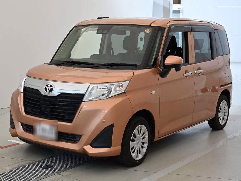 TOYOTA ROOMY