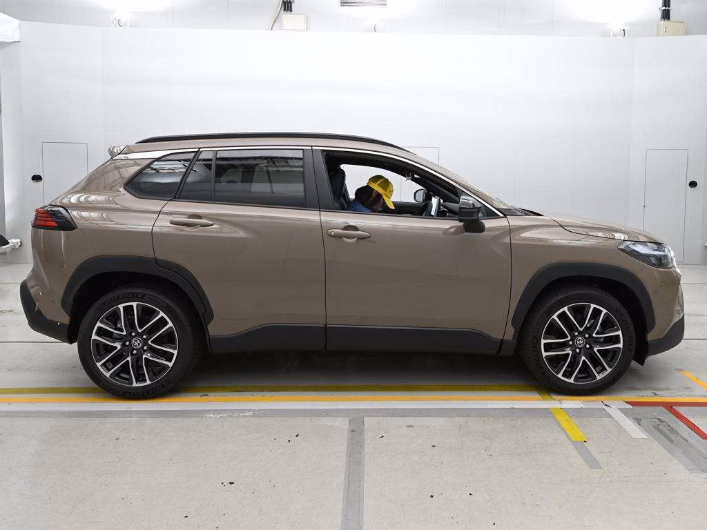 TOYOTA COROLLA CROSS