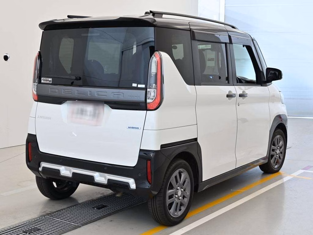 MITSUBISHI DELICA MINI