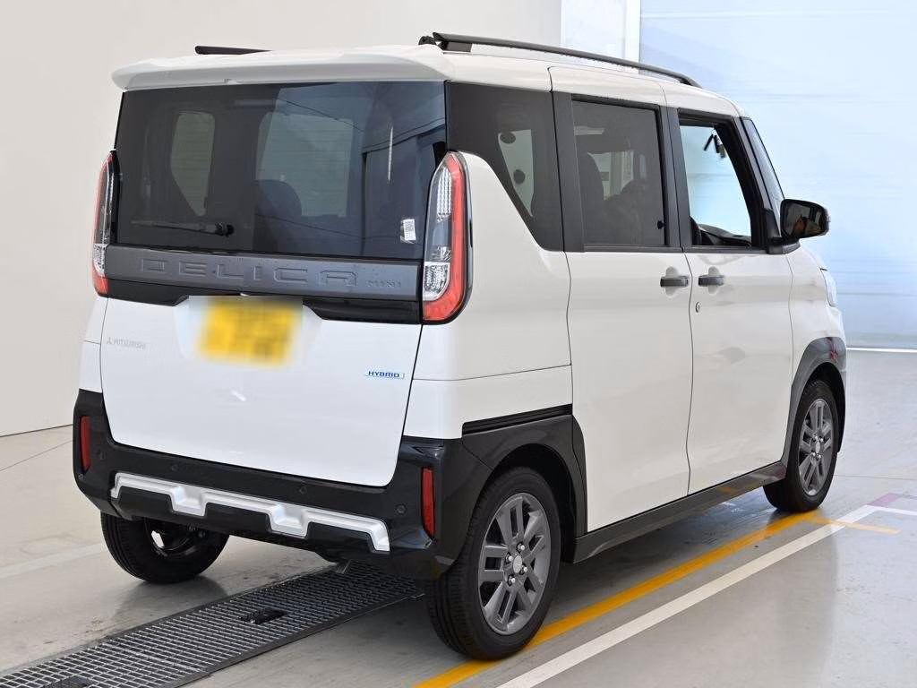 MITSUBISHI DELICA MINI