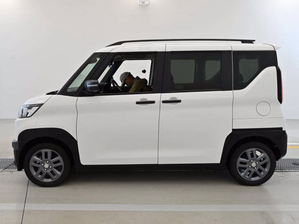 MITSUBISHI DELICA MINI