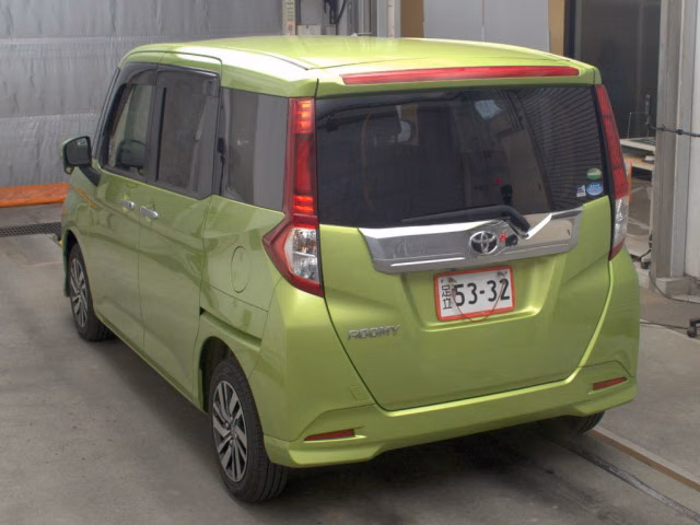 TOYOTA ROOMY