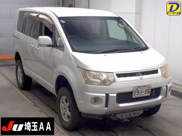 MITSUBISHI DELICA D:5
